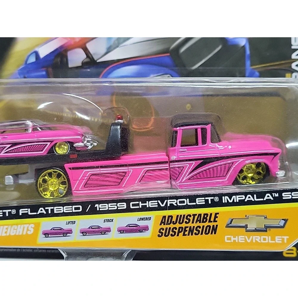 Maisto 1957 Chevrolet Flatbed‎ Truck & 1959 Impala SS Pink 1/64 Models